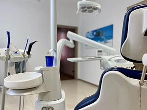 Behandlungszimmer4 Zahnarzt Thomas Geier